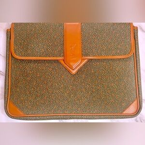~ SOLD ~ Vintage Leather YSL Clutch / Laptop Case /
Document Holder